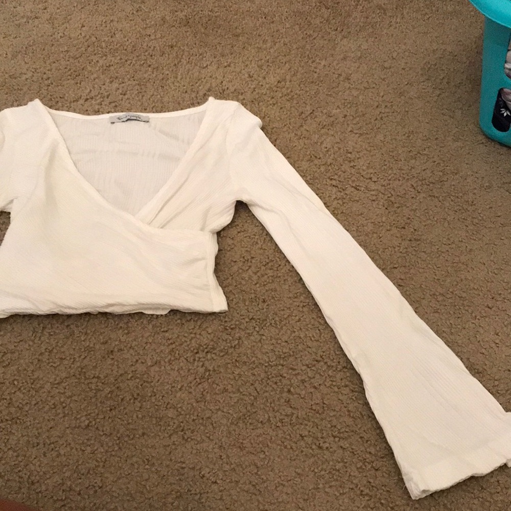 White crossed cropped top